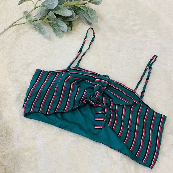 Striped Crop Tie Back Top - Picture 2 of 7